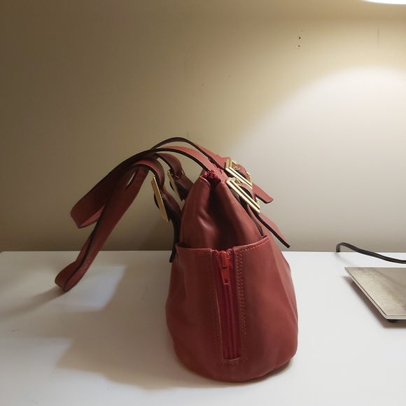 Red handbag - Picture 3 of 8